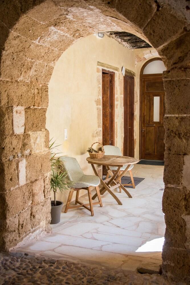 San Salvatore Monastery ハニア エクステリア 写真